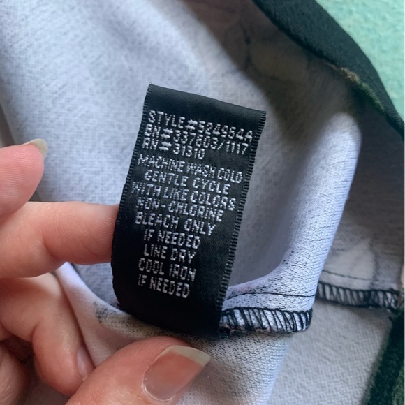 ALYX petite black dress with pink floral and shoulder cutout size 14P - Picture 11 of 11